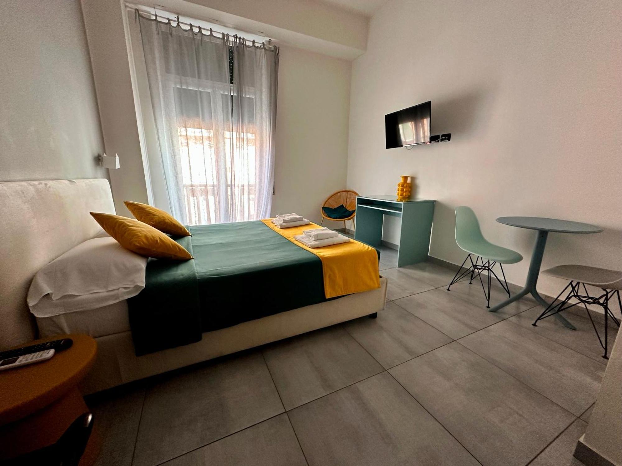 Hi Relais Rooms เนเปิลส์ ภายนอก รูปภาพ